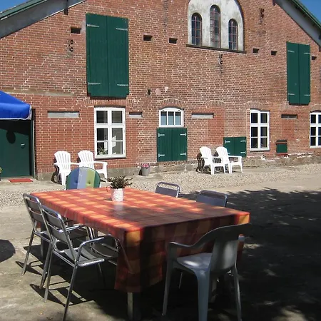 Couette-café Farmer Ravning 3*